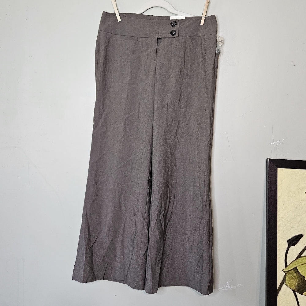 🌸🧡 flare Wide Leg pants By Studio Y Size ‎ Size 5/6💜